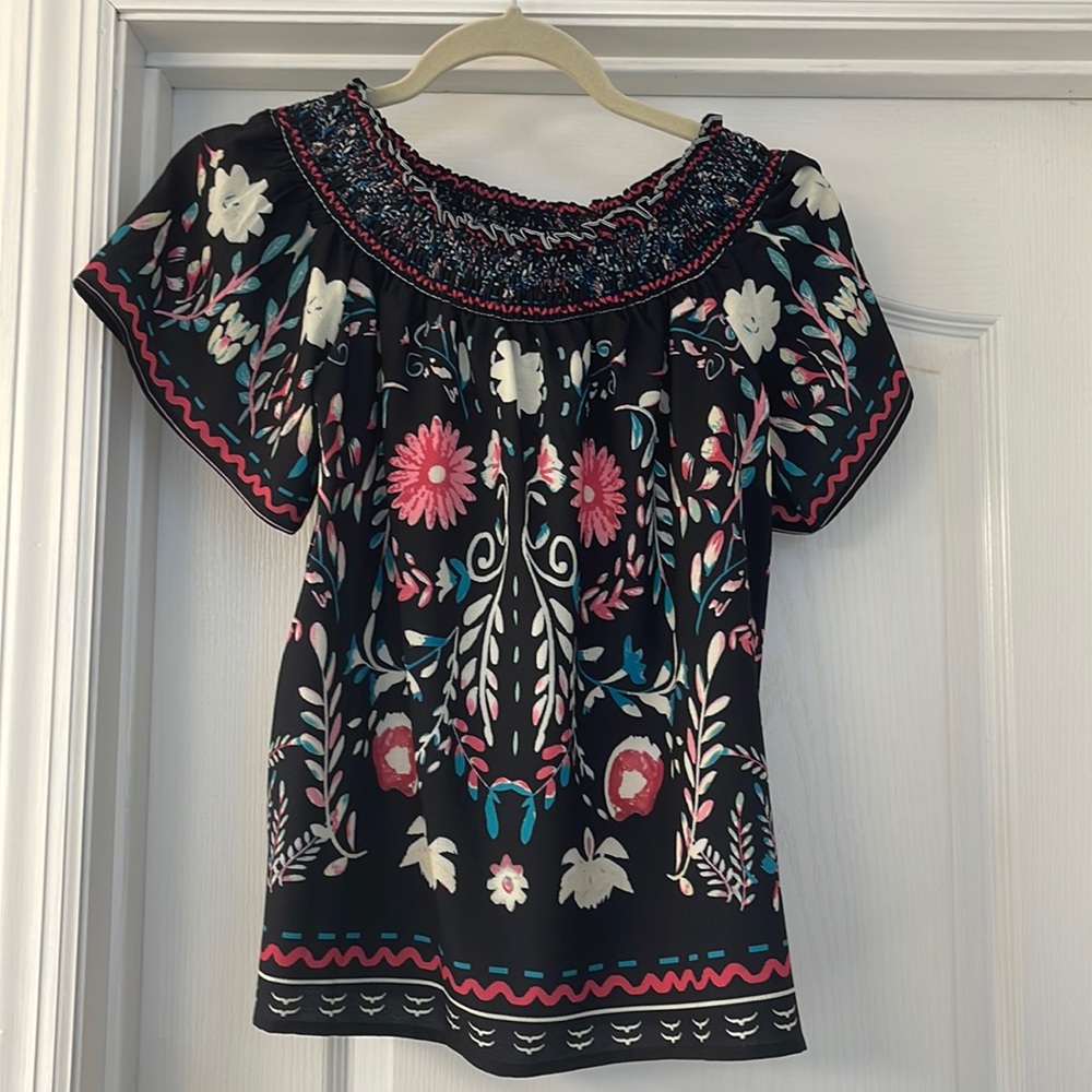 Floral off-the-shoulder Top
